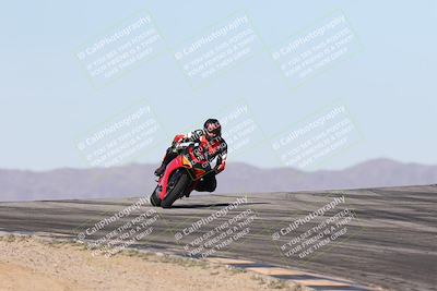 media/Dec-01-2025-Moto Forza (Mon) [[2daa91e15f]]/2-Intermediate Group/Session 2 (Turns 9 and 10)/